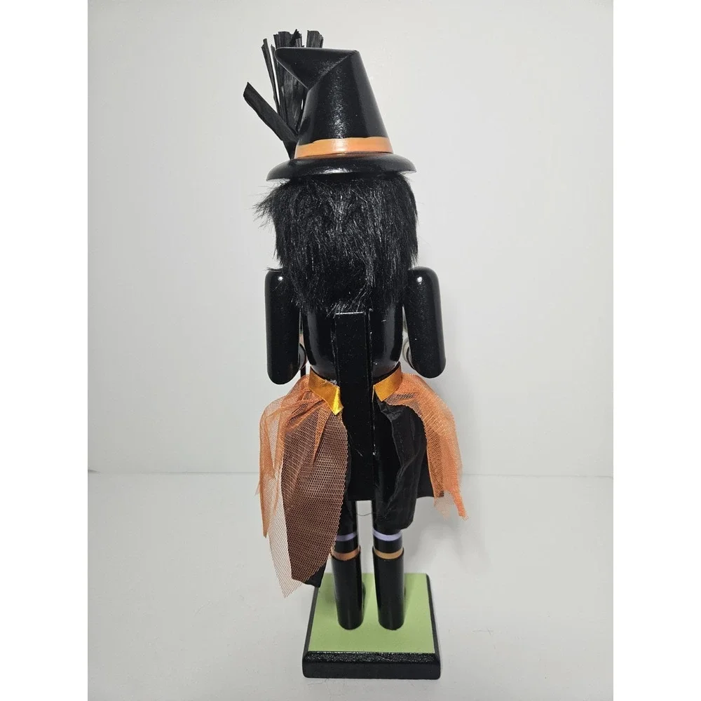 Queenswell decorative wooden